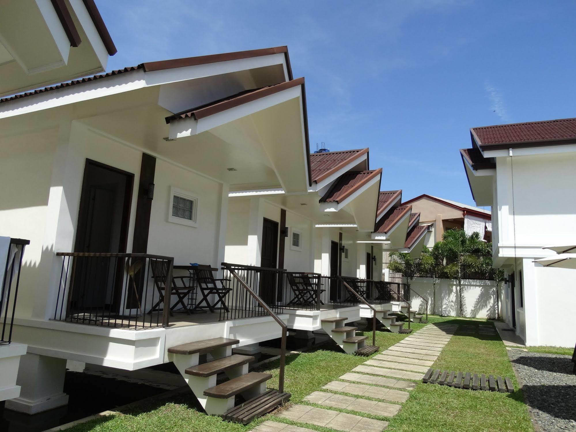 Cleon Villas Pension Puerto Princesa Exterior photo
