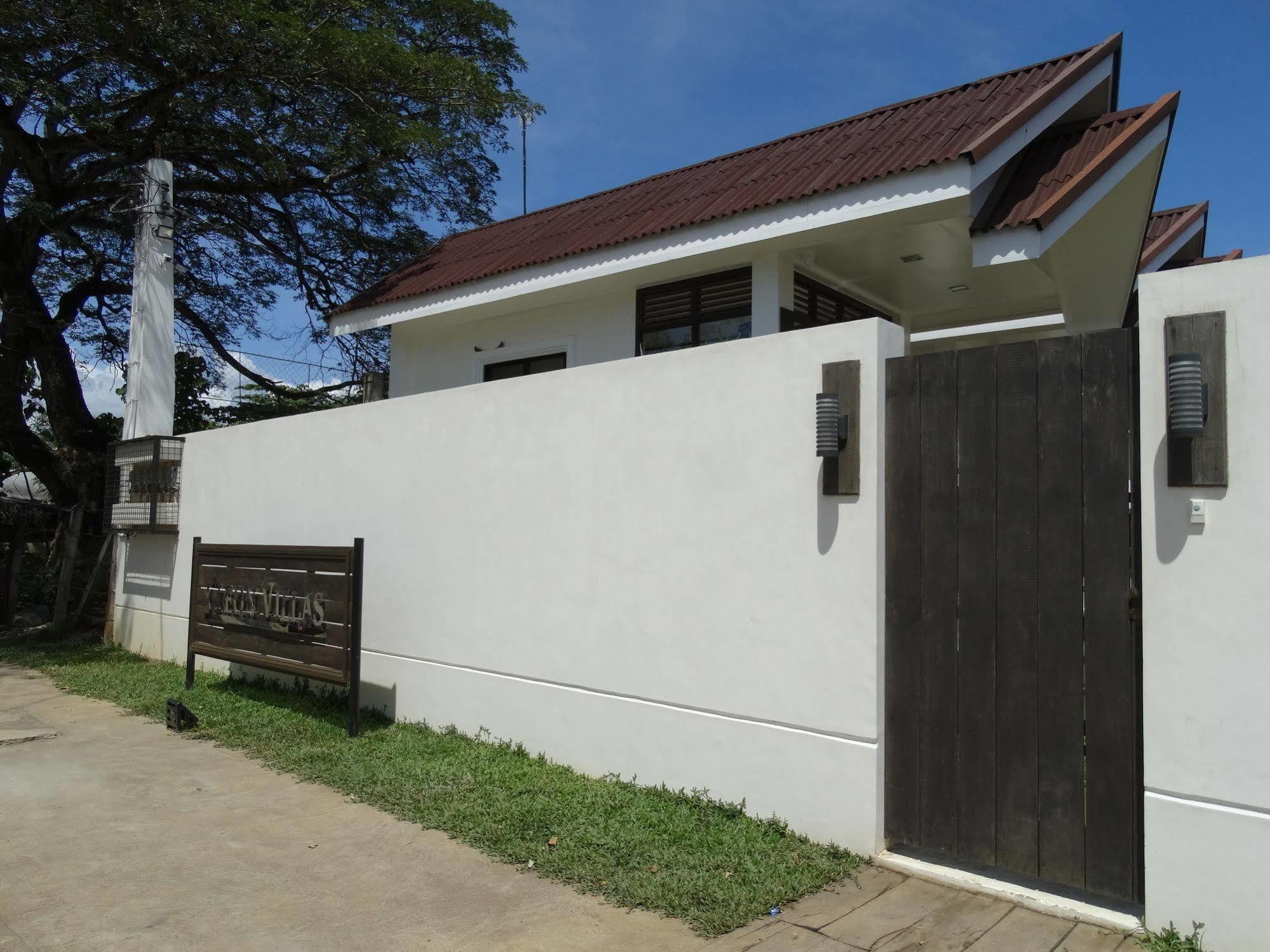 Cleon Villas Pension Puerto Princesa Exterior photo