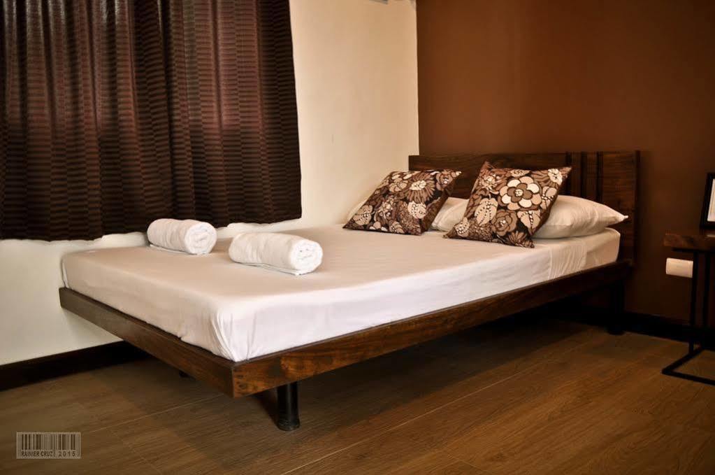 Cleon Villas Pension Puerto Princesa Exterior photo